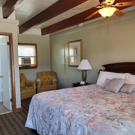 Golden Gate Lodging Платсбърг Екстериор снимка