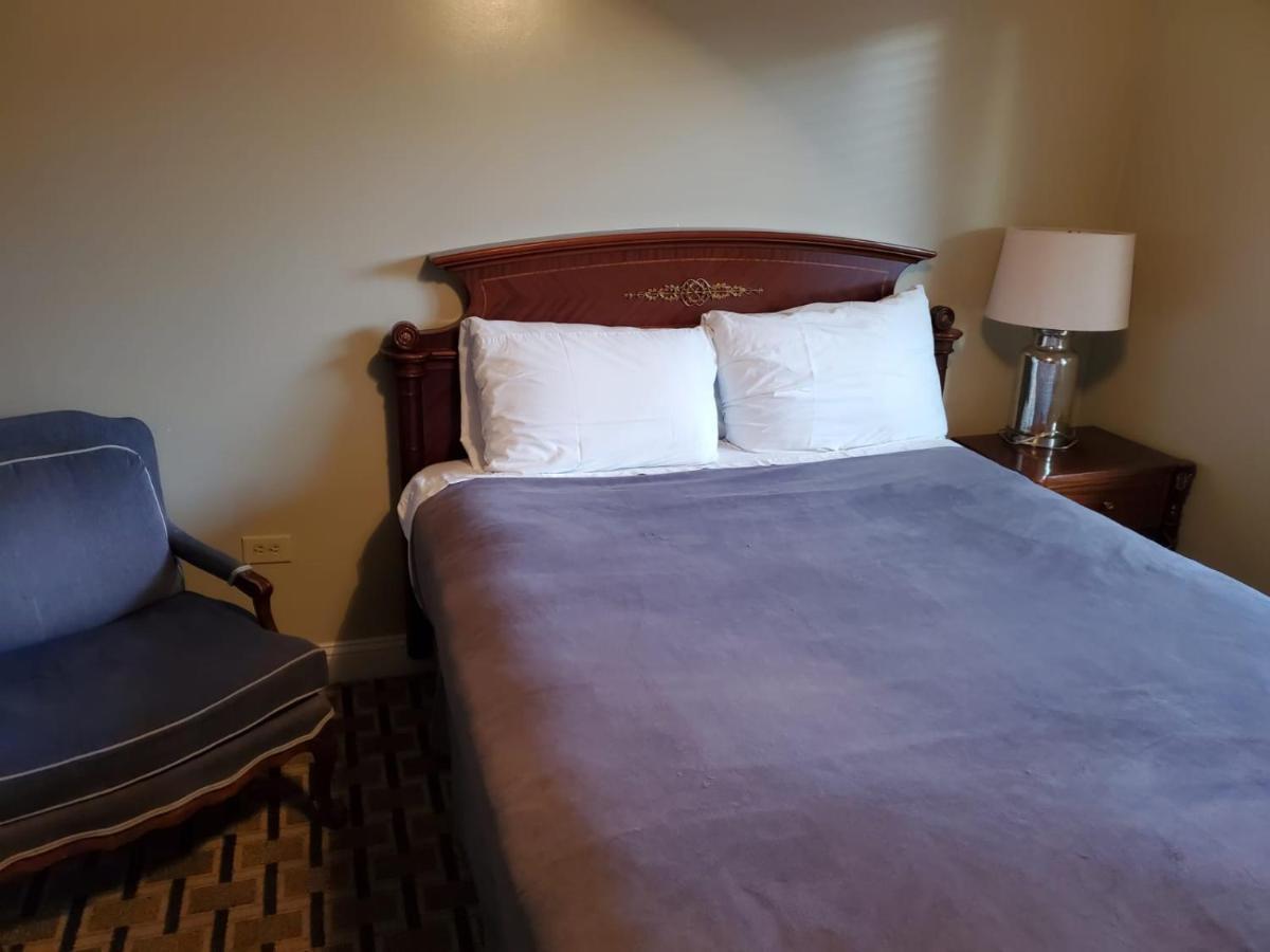 Golden Gate Lodging Платсбърг Екстериор снимка