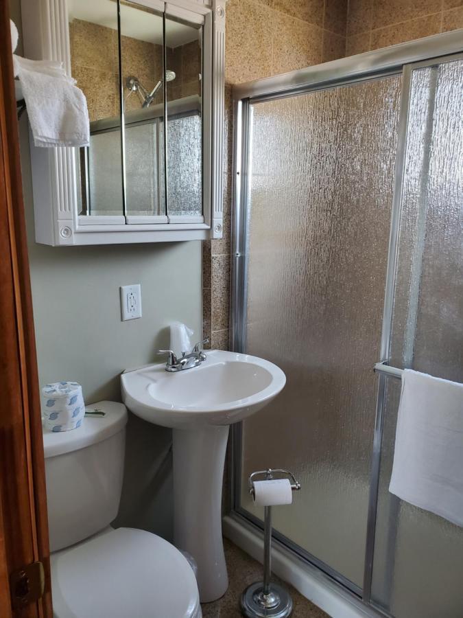 Golden Gate Lodging Платсбърг Екстериор снимка