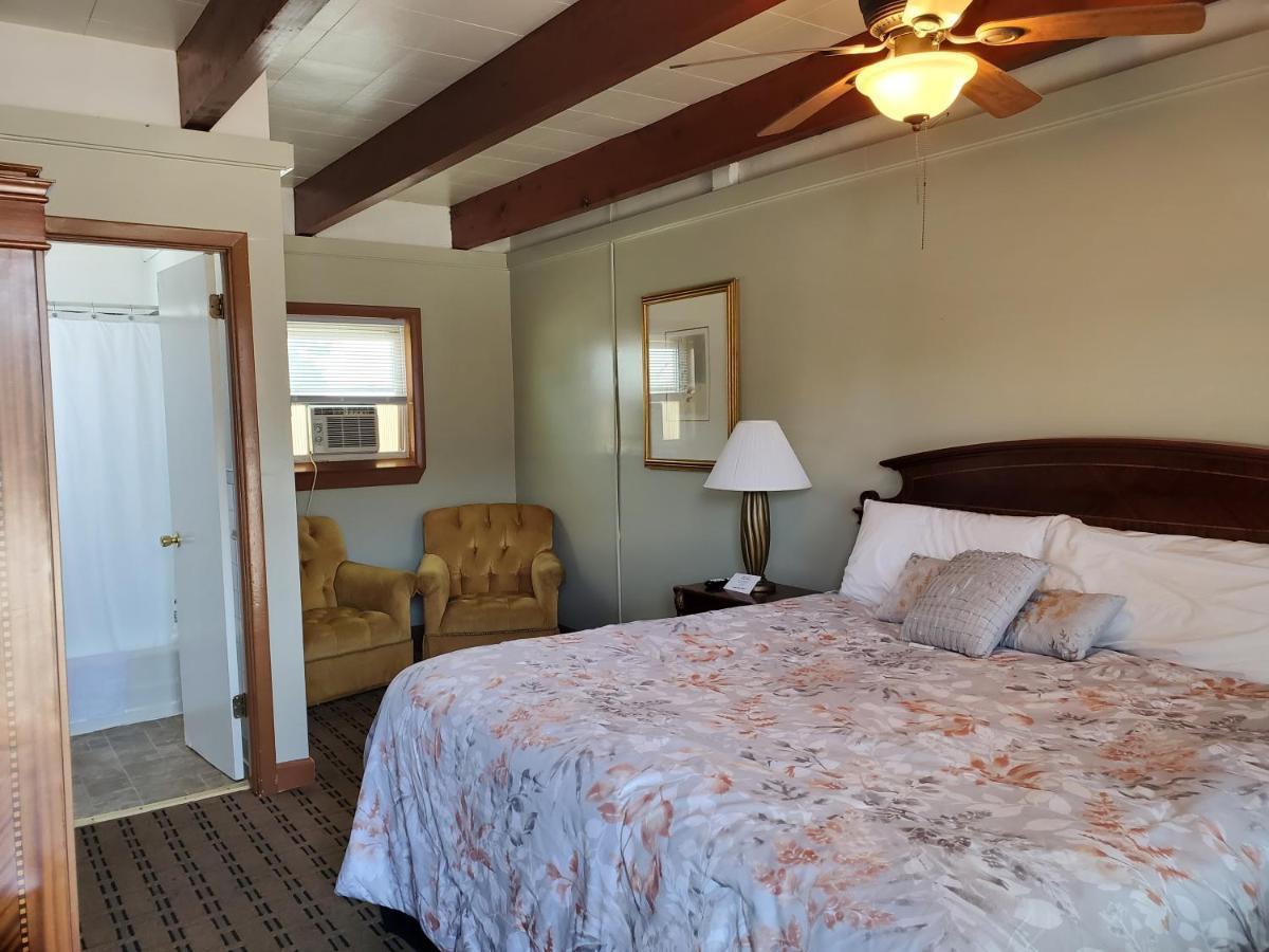 Golden Gate Lodging Платсбърг Екстериор снимка