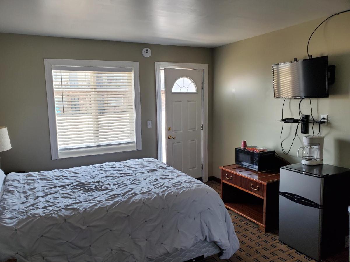 Golden Gate Lodging Платсбърг Екстериор снимка