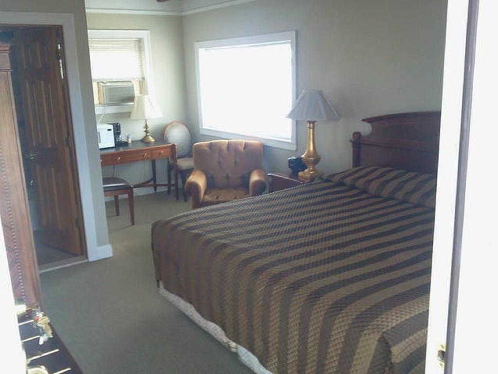 Golden Gate Lodging Платсбърг Екстериор снимка
